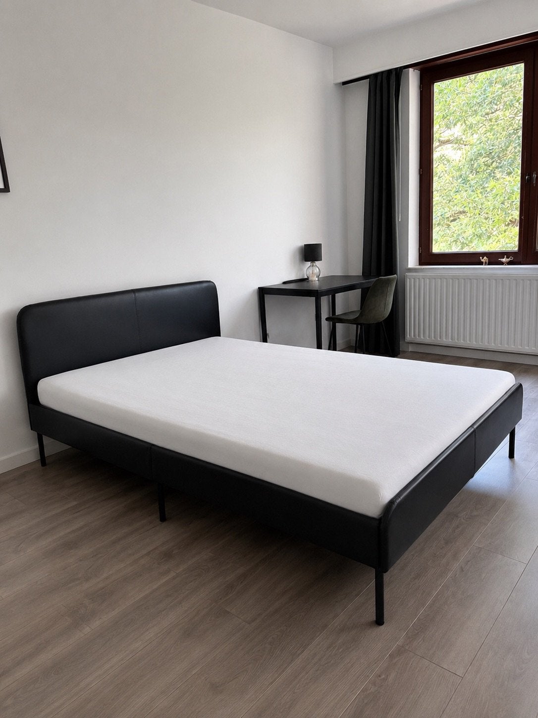Bed met matras en lattenbodem, Huis en Inrichting, Slaapkamer | Bedden, Ophalen, Zo goed als nieuw