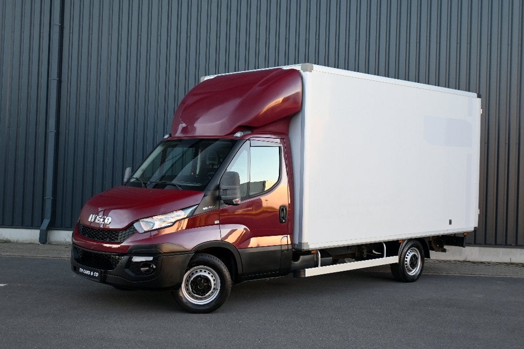 Iveco Daily 35S15 Meubelbak kist 150PK AC, Trekhaak 3.5T, Euro 5, 110 kW, Entreprise, Boîte manuelle