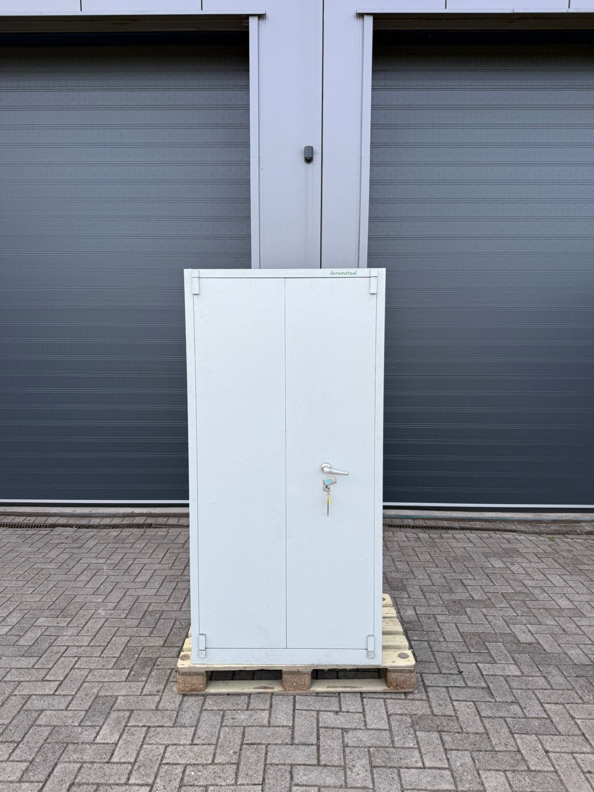 Zeer degelijke wapenkluis / metalen opslagkast, Huis en Inrichting, Ophalen, Zo goed als nieuw, Brandkast