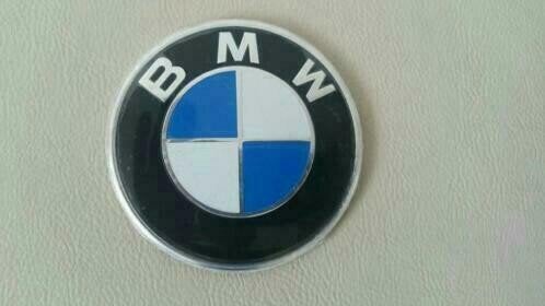 Bmw f20 f21 f30 f31 ... motorkap embleem, Auto-onderdelen, Klein materiaal, Ophalen of Verzenden, Nieuw, BMW