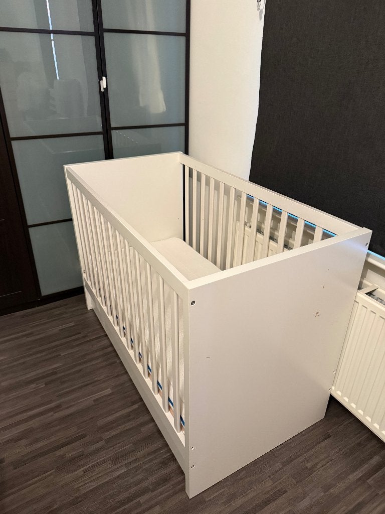 Aerosleep matras + 3D matrasbeschermer + bed, Ophalen, Zo goed als nieuw, Minder dan 140 cm, Matras