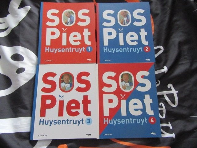 Kookboeken : Piet Huysentruyt - SOS Piet -Deel 1 - 2 - 3 - 4, Enlèvement ou Envoi, Comme neuf, Piet Huysentruyt, Europe