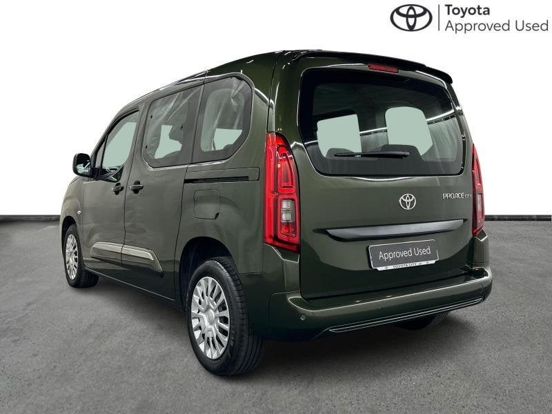 Toyota ProAce Verso Shuttle | 5 seats, Autos, Achat, 139 g/km, Euro 6, ProAce