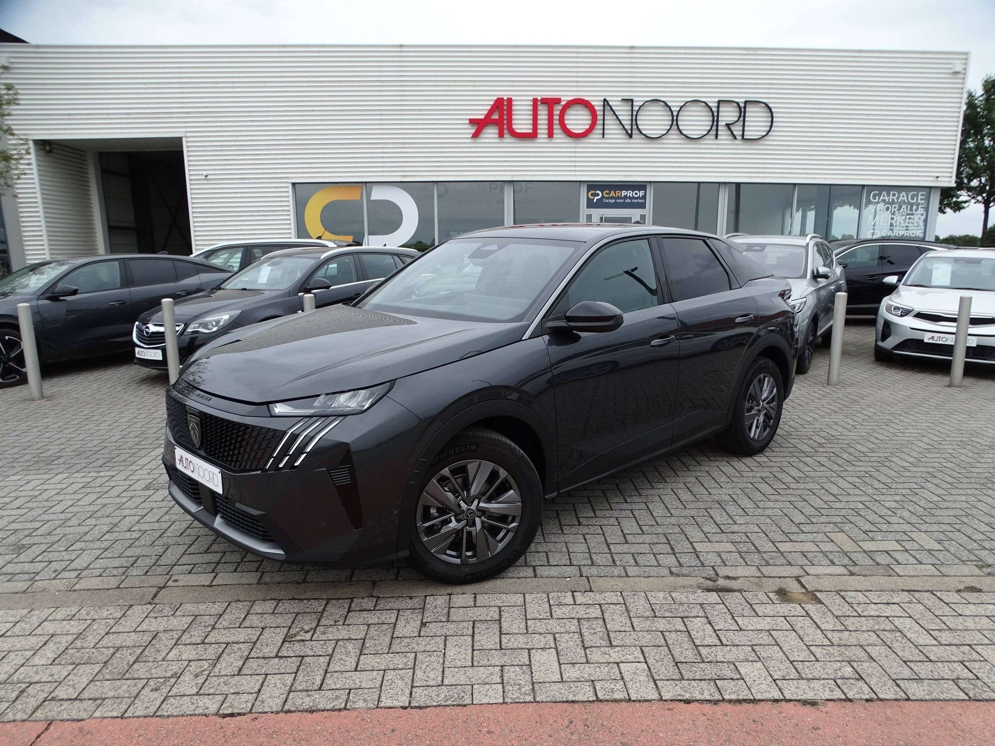 Peugeot 3008 3008 1.2 Turbo MHEV Allure (automatique), Autos, 121 g/km, Achat, Euro 6, Entreprise