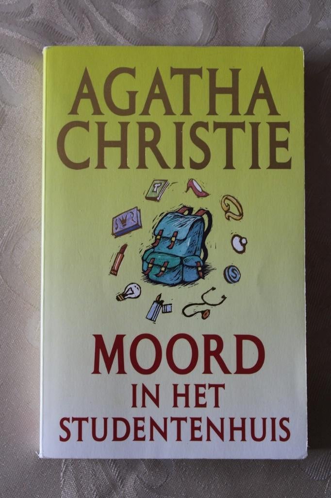 Agatha Christie - Moord in het studentenhuis, Ophalen of Verzenden, Gelezen, Agatha Christie