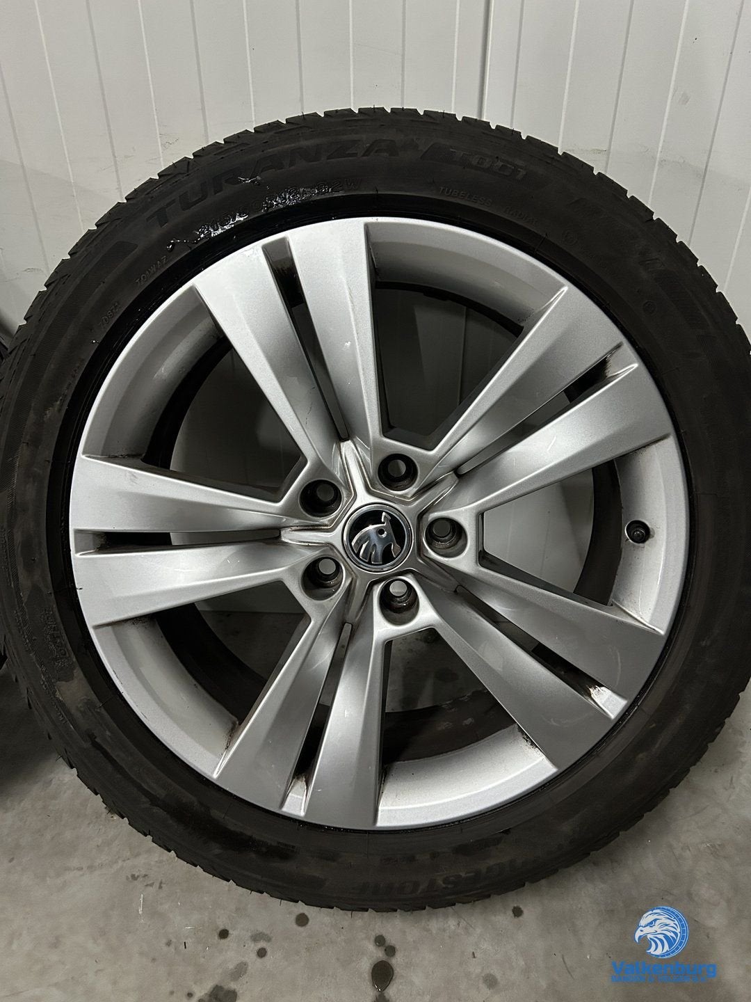 5-6mm! Originele Skoda Karoq 57A Mytikas 18 inch velgen 5x11, Pneus et Jantes, 215 mm, Véhicule de tourisme, Pneus été