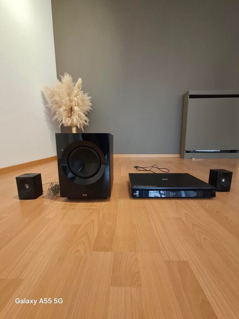 LG Blu-ray 3D-thuisbioscoop, Ophalen, 7.1-systeem, Blu-ray-speler, 70 watt of meer
