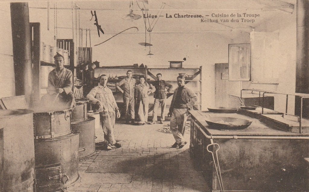 Militaria Liège, Ophalen of Verzenden