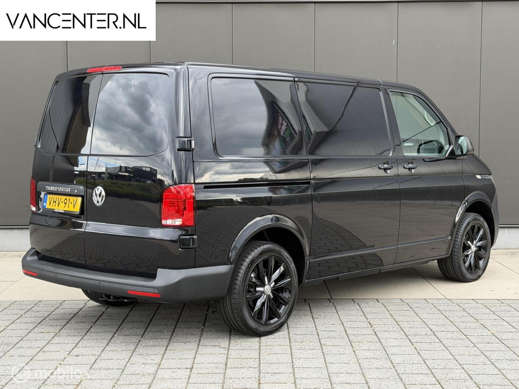 Volkswagen Transporter L1 2.0 TDI 150PK DSG Automaat Carplay, Auto's, Dealer onderhouden, Stof, Gebruikt, 4 cilinders