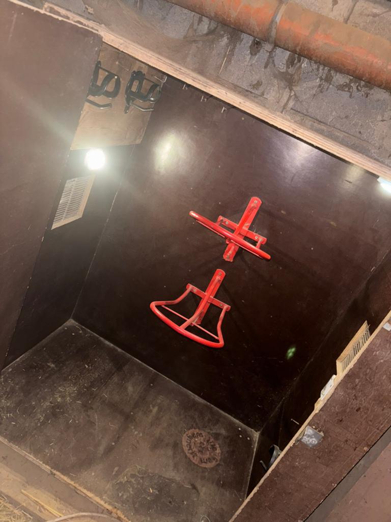 Armoire équitation, Enlèvement, Utilisé