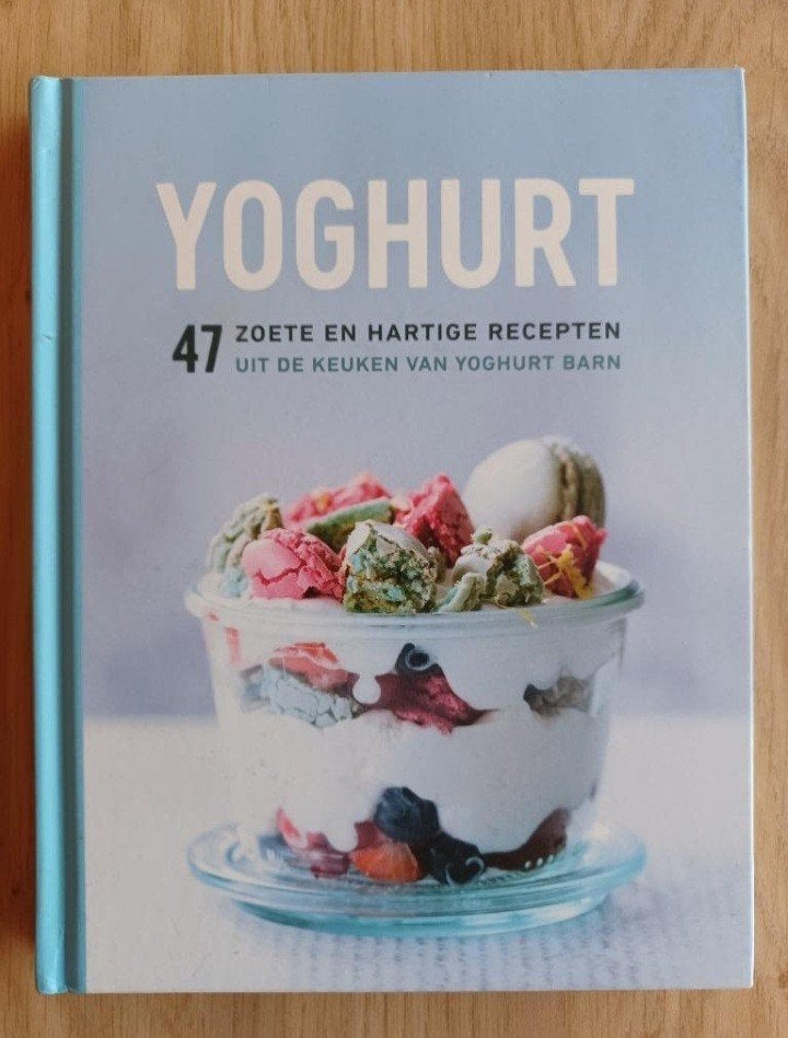 Yoghurt - 47 zoete en hartige recepten, Ophalen of Verzenden, Zo goed als nieuw, Yoghurt Barn