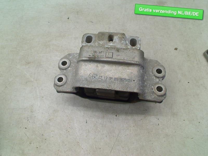 SUPPORT BOITE DE VITESSES Golf VI (5K1) (1k0199555l), Volkswagen, Volkswagen AG, Utilisé, Kundenbetreuung@volkswagen.de