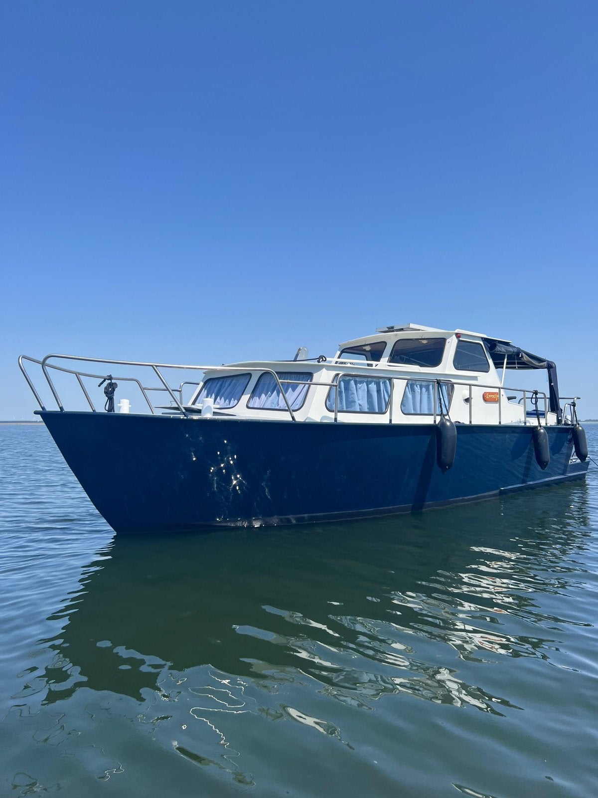 Mooie Dieze kruiser met open kuip. Direct klaar voor gebruik, Watersport en Boten, Motorboten en Motorjachten, Ophalen, Diesel