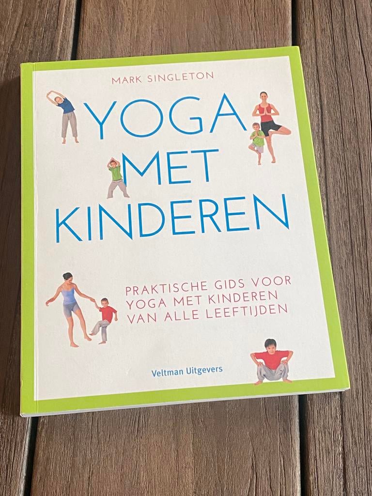 Yoga met kinderen • Mark Singleton, Ophalen of Verzenden, Zo goed als nieuw
