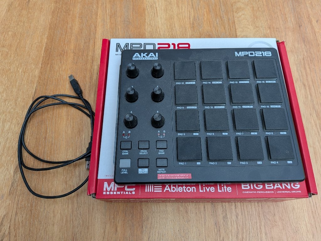 akai mpd 218, Enlèvement, Comme neuf