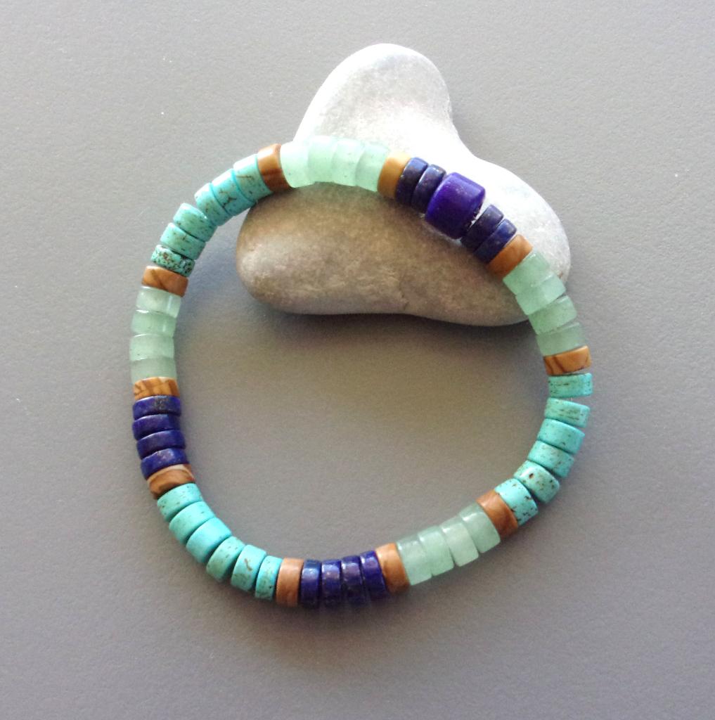 Indiaanse armband voor dames of heren lapis howliet turkoois, Handtassen en Accessoires, Armbanden, Met bedels of kralen, Blauw