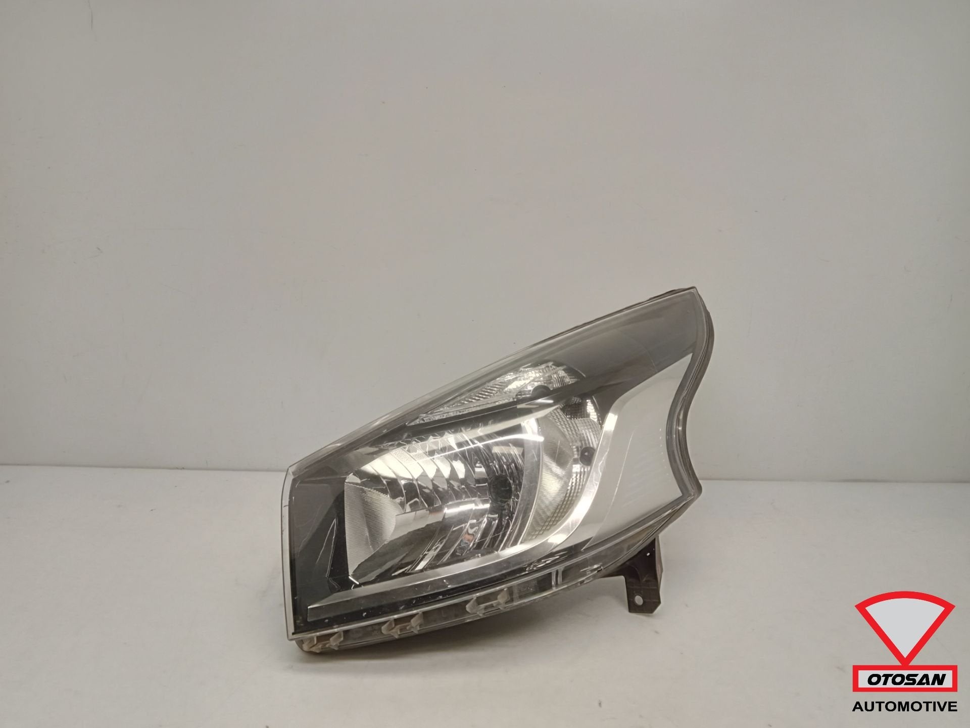 Renault Trafic 3 2015+ Halogeen Koplamp Links 260604635R, Renault Group, Gebruikt, Contact.group@renault.com, Renault