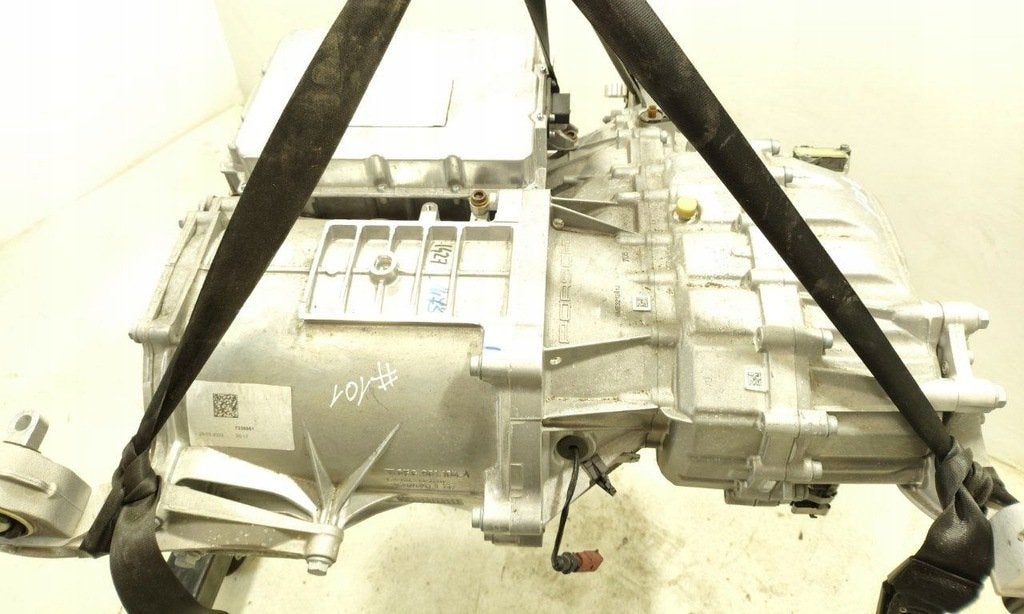 Moteur EBF Complet PORSCHE TAYCAN, Envoi, Utilisé, Skoda