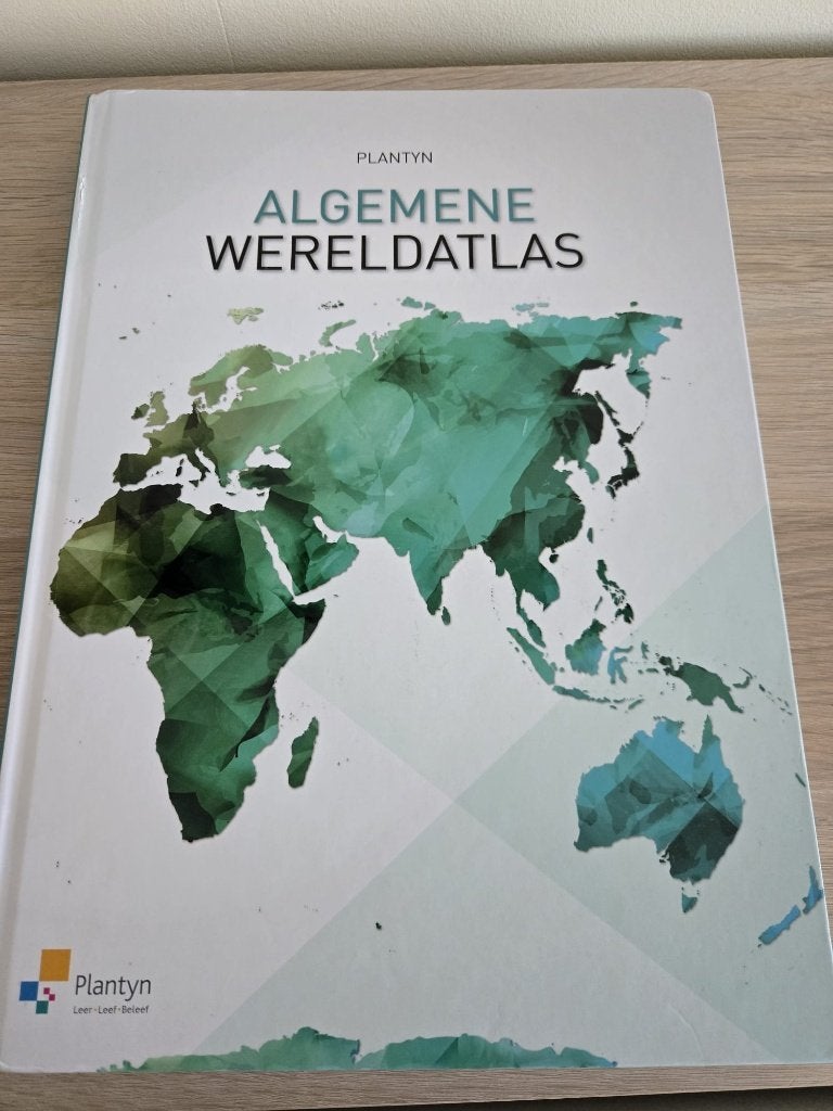 Plantyn Algemene Wereldatlas Editie 2017, Boeken, Ophalen of Verzenden, Gelezen