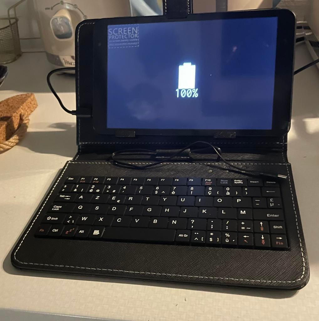 Tablet met toetsenbord NIEUW, Computers en Software, Android Tablets, Ophalen, Nieuw