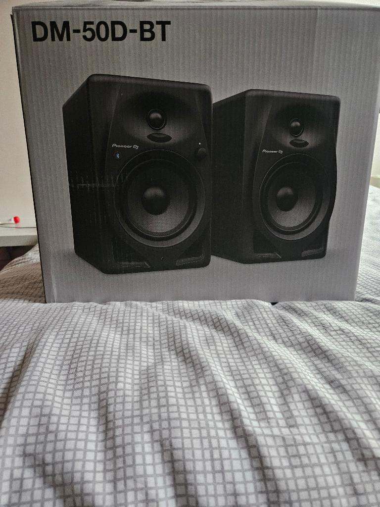Pioneer dm-50d-bt bluetooth speakers, Audio, Tv en Foto, Luidsprekerboxen, Zo goed als nieuw, Minder dan 60 watt, Front, Rear of Stereo speakers