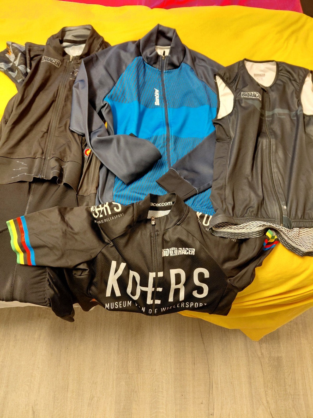 Fietskledij bioracer/santini, Enlèvement ou Envoi, Utilisé, S, Hommes