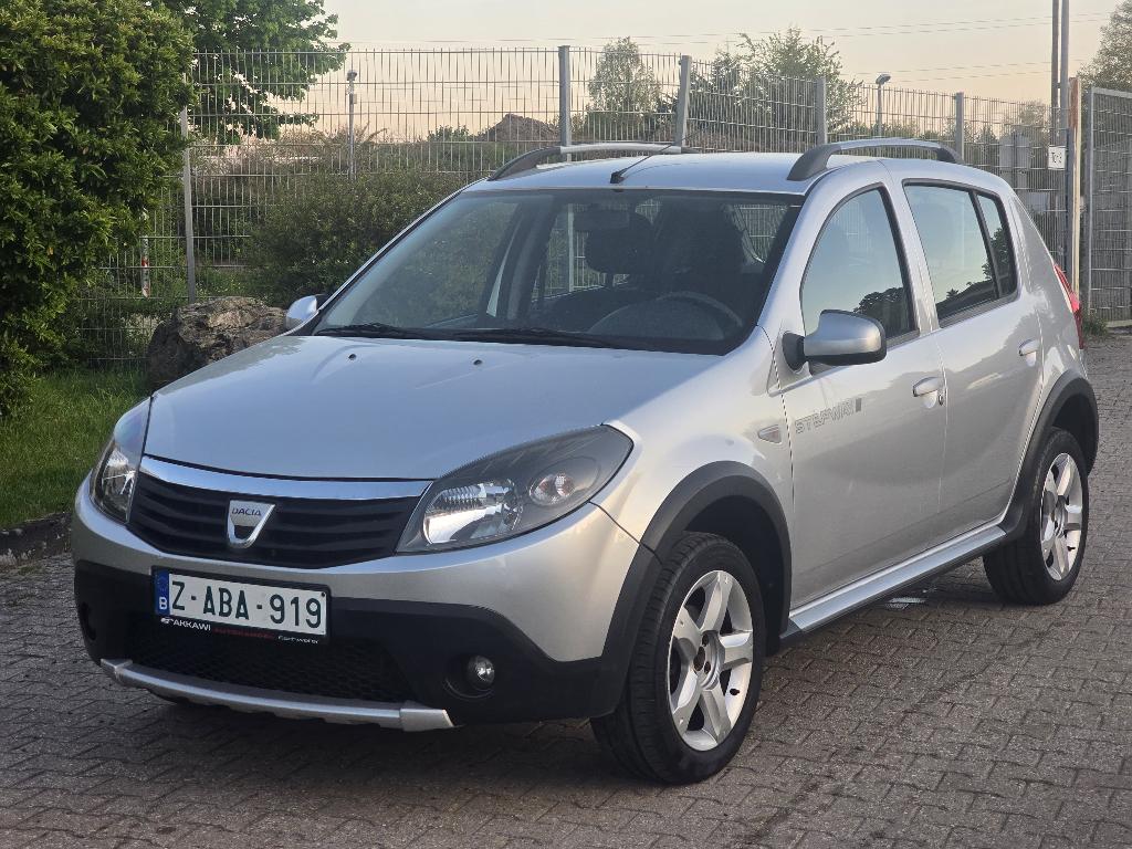Dacia Sandero Stepway - 2010 - 1.6i - 107d km - AC/Trekhaak, Auto's, Voorwielaandrijving, Euro 5, Stof, Bedrijf