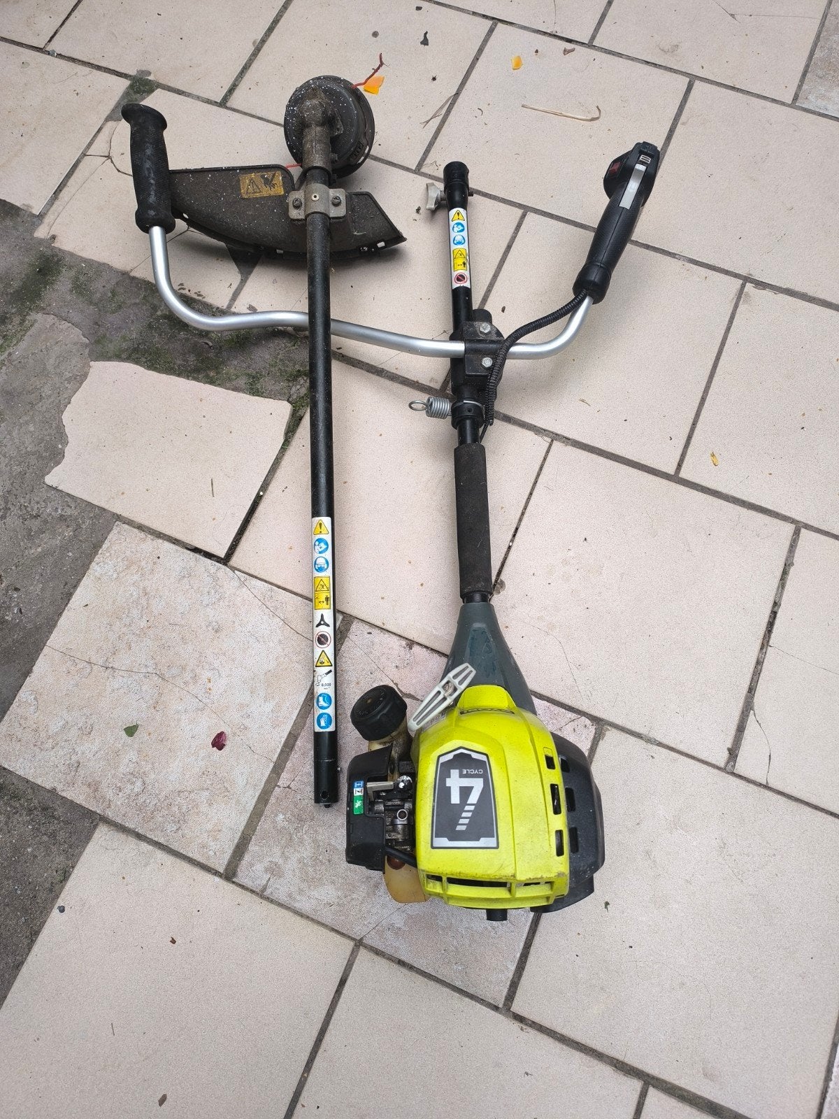 Débroussailleuse ryobi, Enlèvement ou Envoi