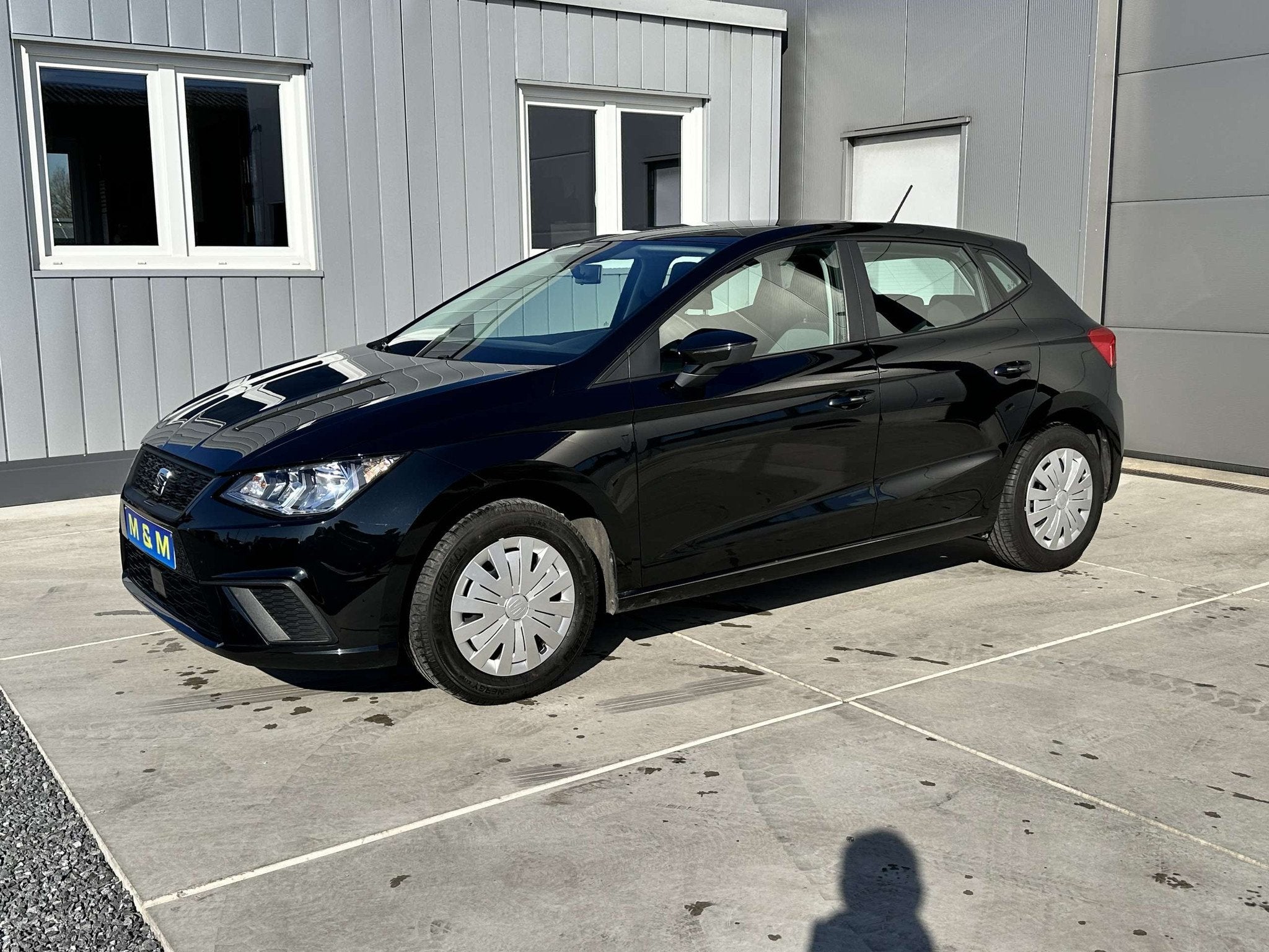 Seat Ibiza Ibiza 1.0i MPI * 12 m garantie *, Auto's, Seat, Stof, Gebruikt, https://public.car-pass.be/vhr/ed9dc389-5518-4d18-9be9-248848244698