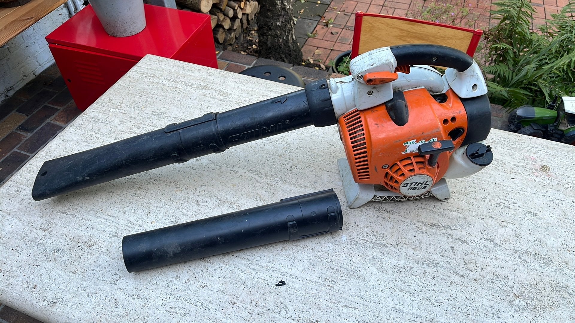 Bladblazer op 2takt stihl bg86, Tuin en Terras, Ophalen, Gebruikt, Benzine, Handgedragen