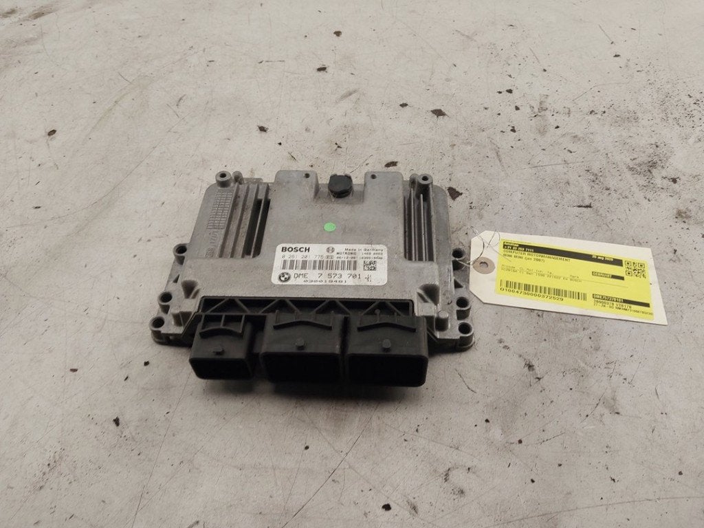 CALCULATEUR MOTEUR ECU Mini Mini (R56) (01-2006/11-2013), Robert Bosch AG, Robert-Bosch-Allee 1
74232  Abstatt, DE, Engineering@bosch.com