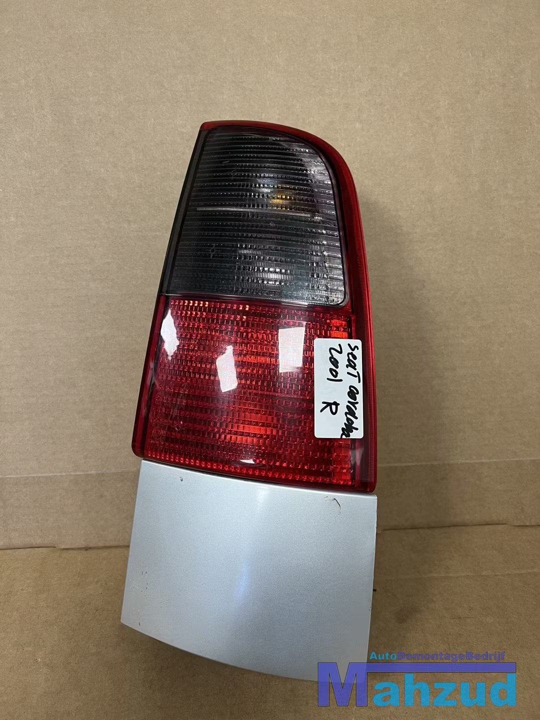 SEAT CORDOBA 6K5 Rechts achterlicht 1996-2002, Gebruikt, Autovia A-2, Km 585 585
08760  Martorell, ES, SEAT S.A., Customercare@seat.es