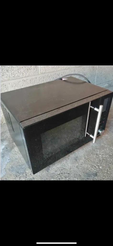TE KOOP rek kast tafel micro mand dol e gusto diets  oven, Ophalen, Zo goed als nieuw
