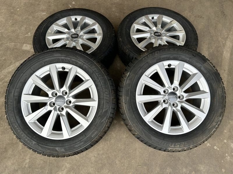 16 inch originele velgen + winterbanden Audi A1 82A601025C s, Autos : Pièces & Accessoires, Neuf, Pneus et Jantes, Pneus hiver