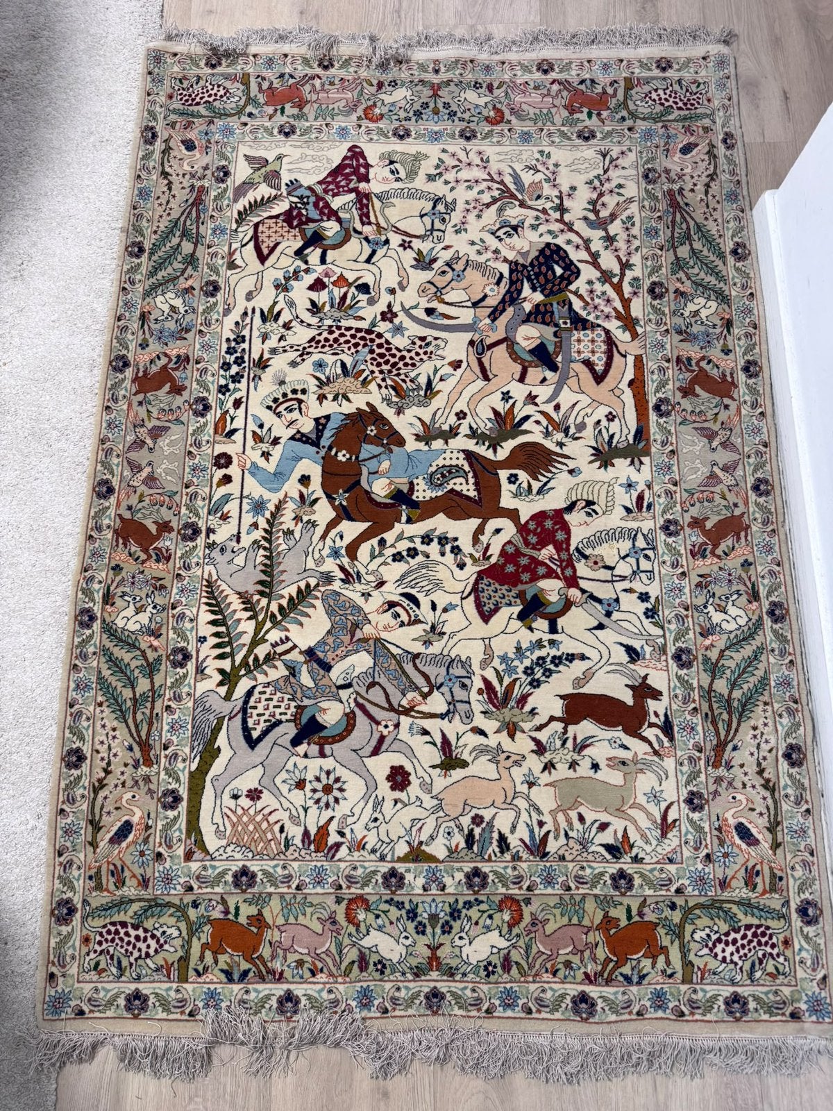 Tapis orient chasse, Enlèvement, Comme neuf