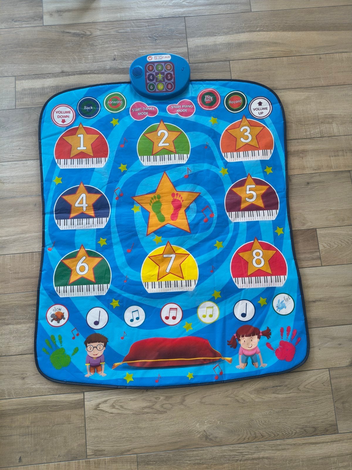 dansmat en piano, Ophalen, Zo goed als nieuw