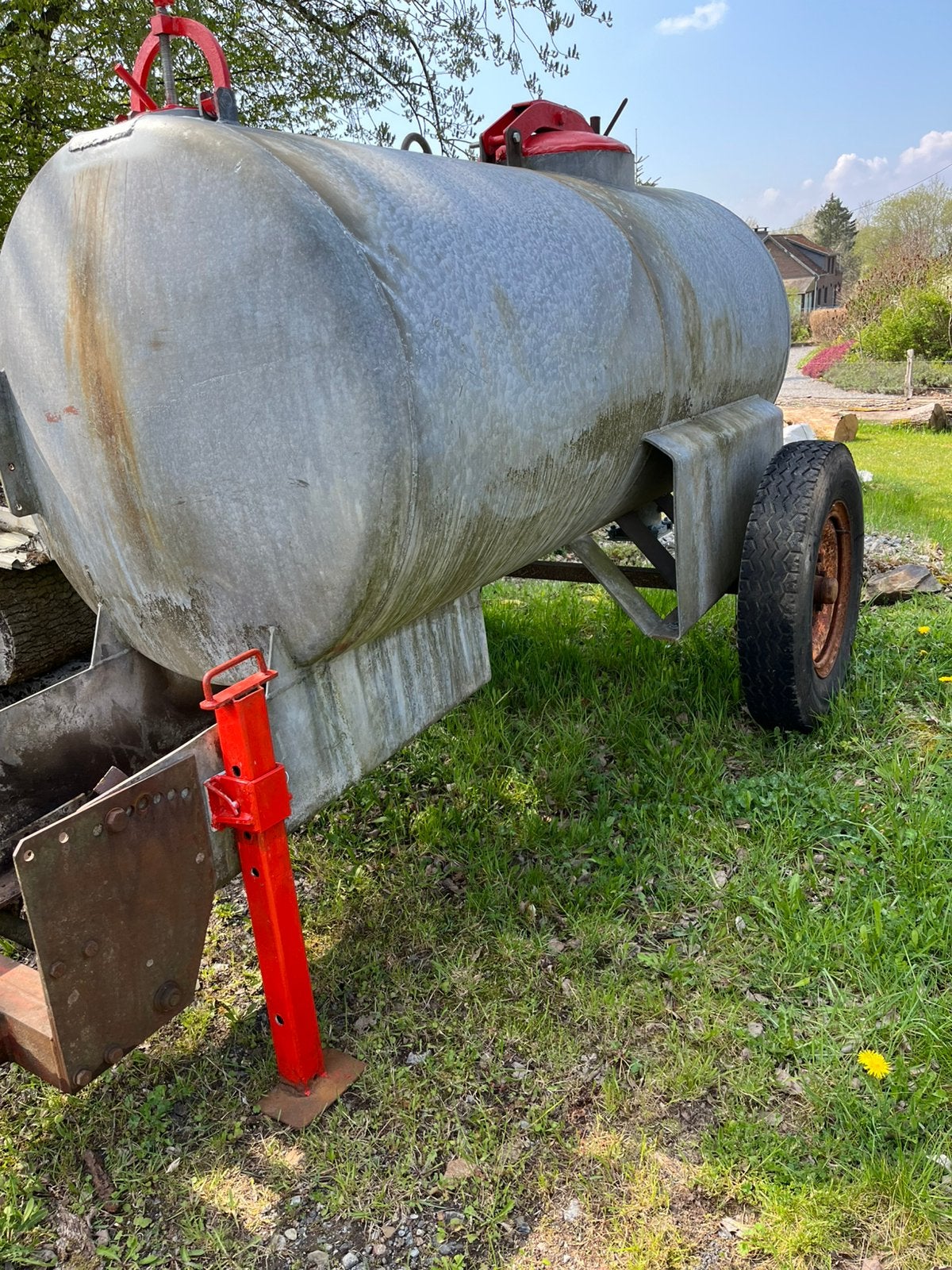 Tonneaux a eaux  2500 litres