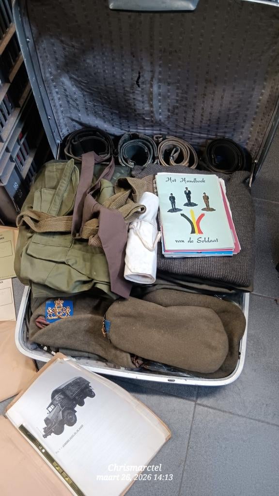 Militaria, Ophalen