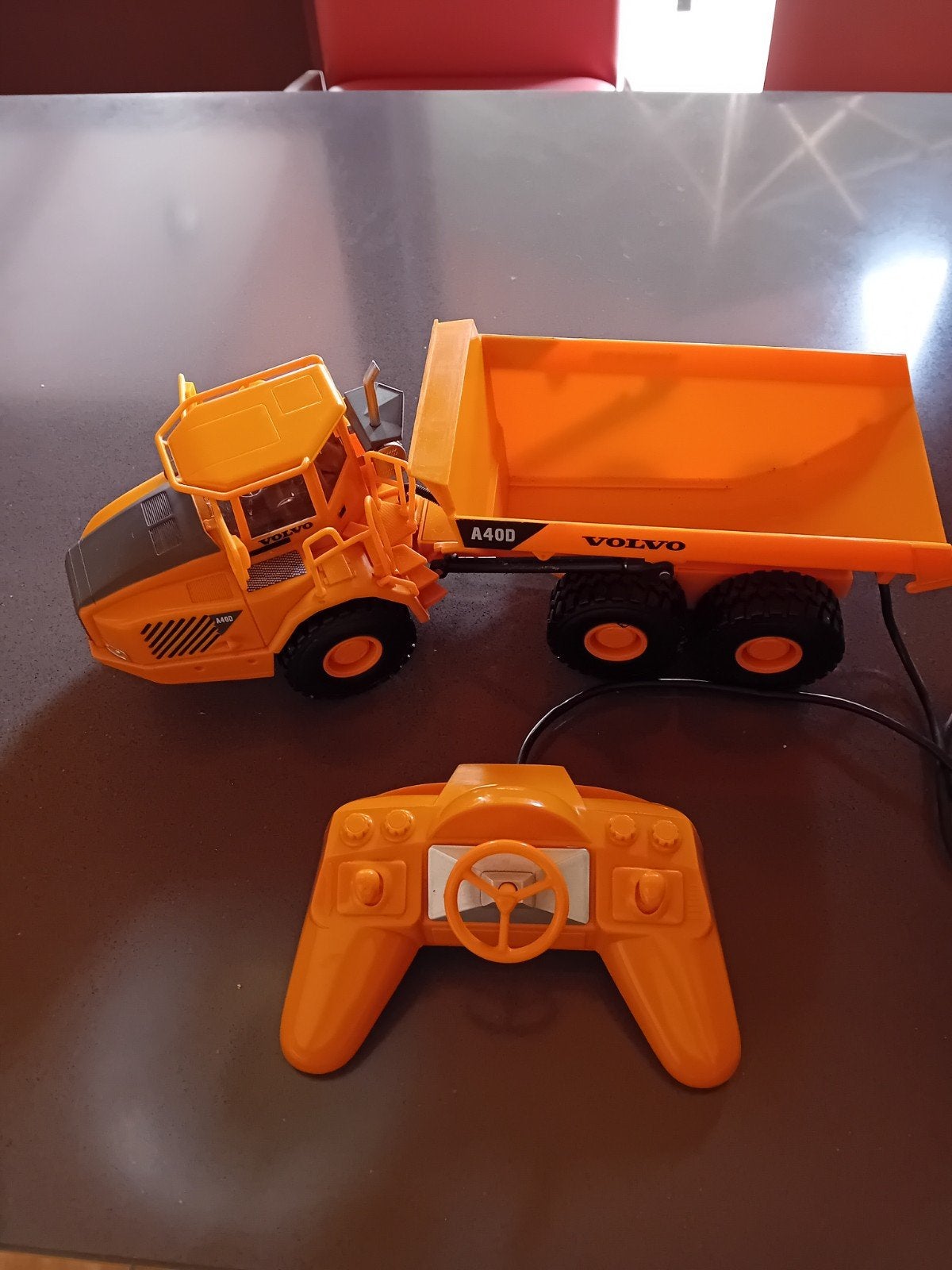 Vintage speelgoed vrachtwagen met afstandsbediening, Ophalen, Gebruikt, Afstandsbediening