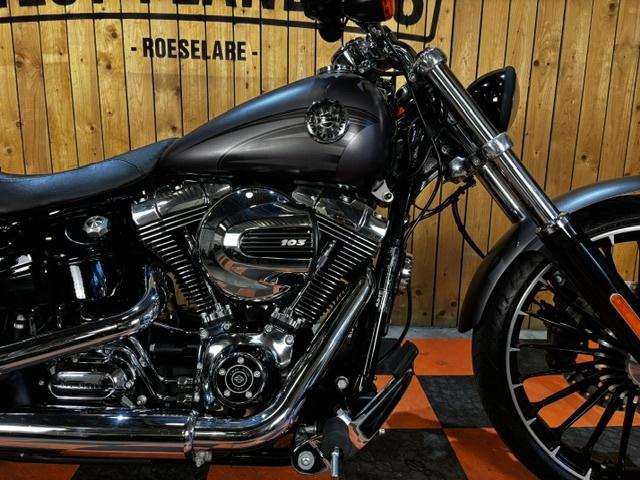 Harley-Davidson Breakout, Motos, Via Galileo Galilei 1
30033   Noale, IT, Entreprise, Aprilia, Autre