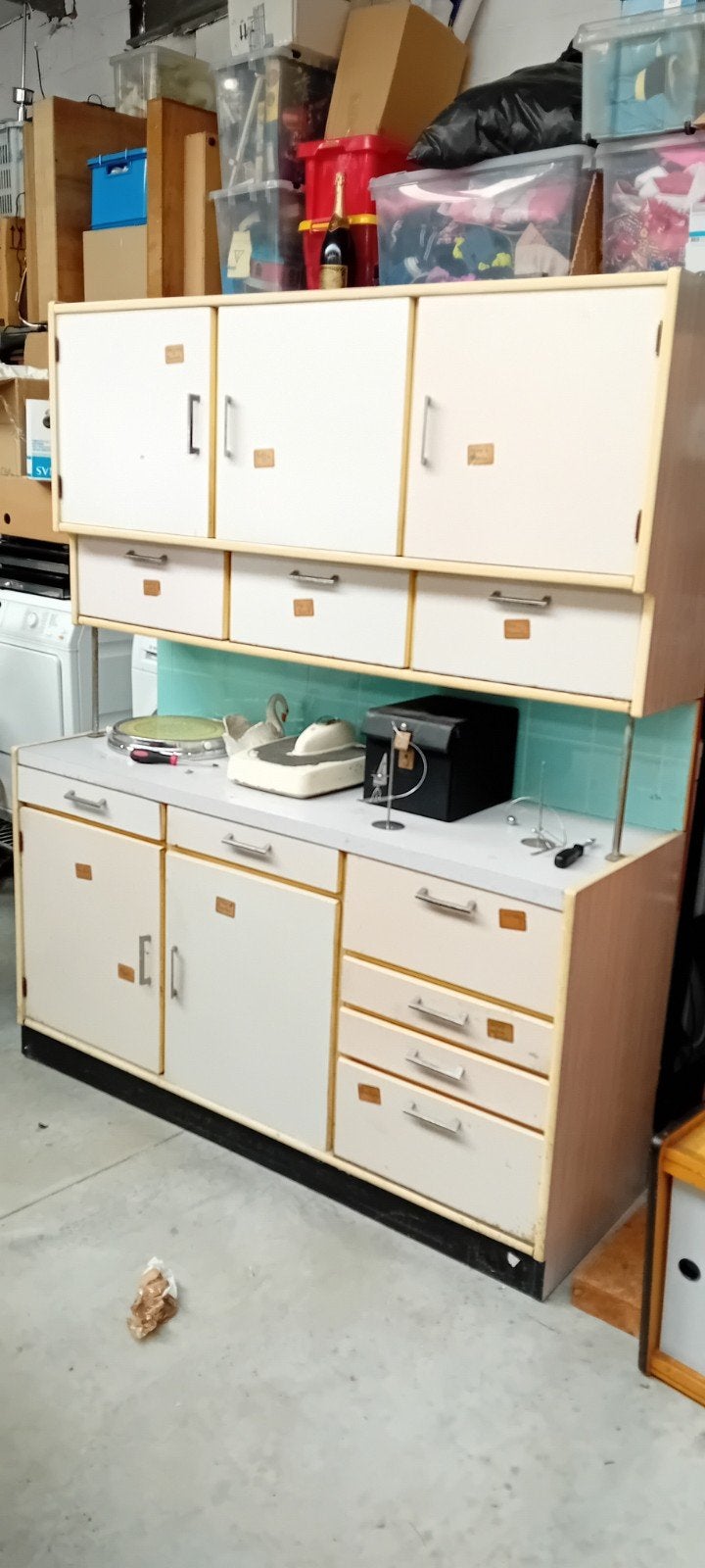 Vintage keukenkast, Ophalen