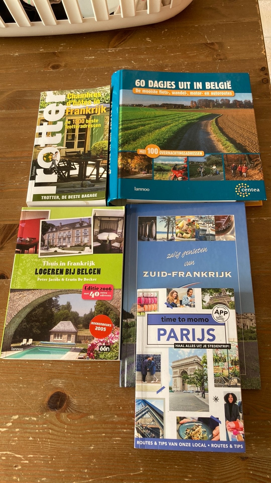 Guides de voyage, Enlèvement, Comme neuf
