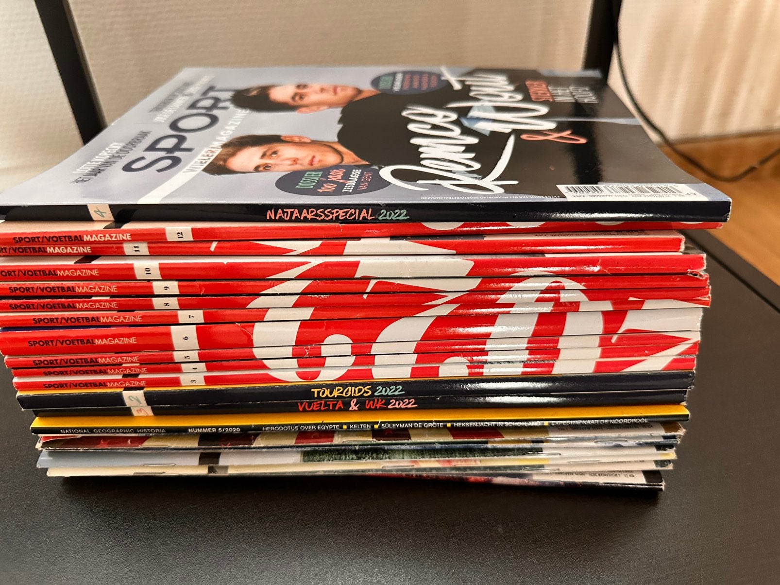 Voetbal Magazine 2022 GRATİS GRATİS, Boeken, Ophalen, Zo goed als nieuw