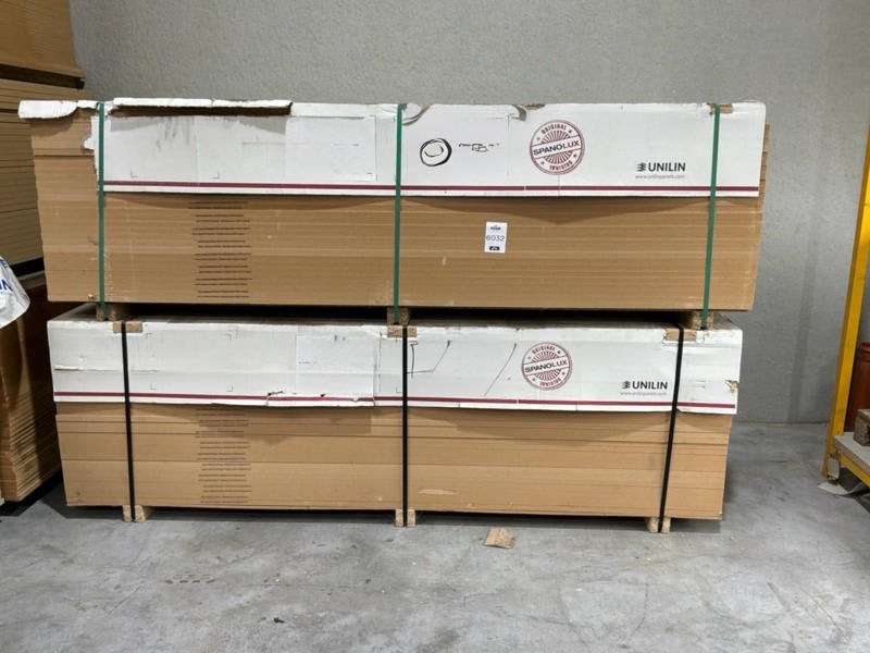 Panneaux MDF Unilin (64x), Articles professionnels, Machines & Construction | Pièces
