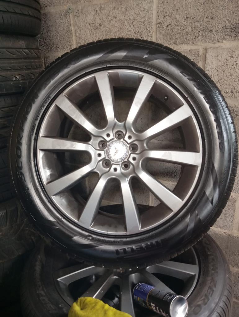 Mercedes gl x164 velgen banden 275-50-R20  all season banden, Auto-onderdelen, Banden en Velgen, Ophalen, All Season, Band(en)