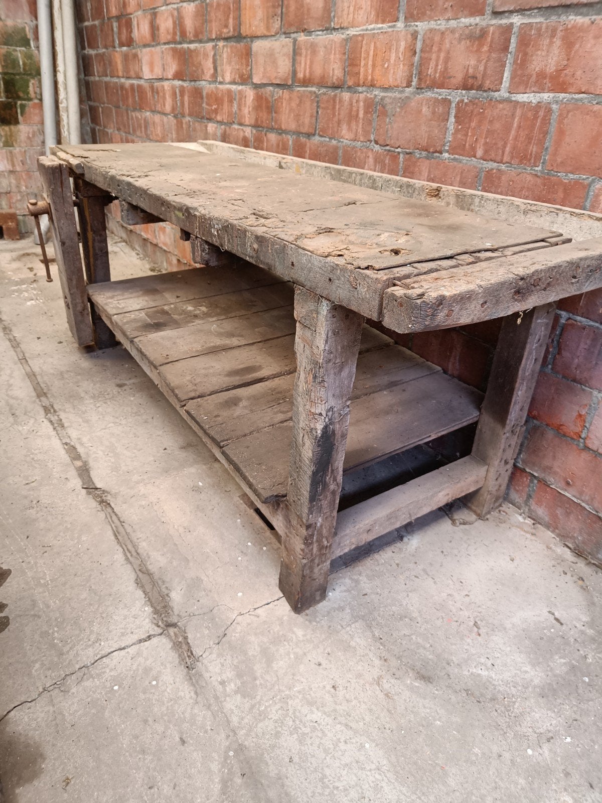 Établi vintage avec étau, Bricolage & Construction, Établis, Enlèvement, Utilisé, Étau