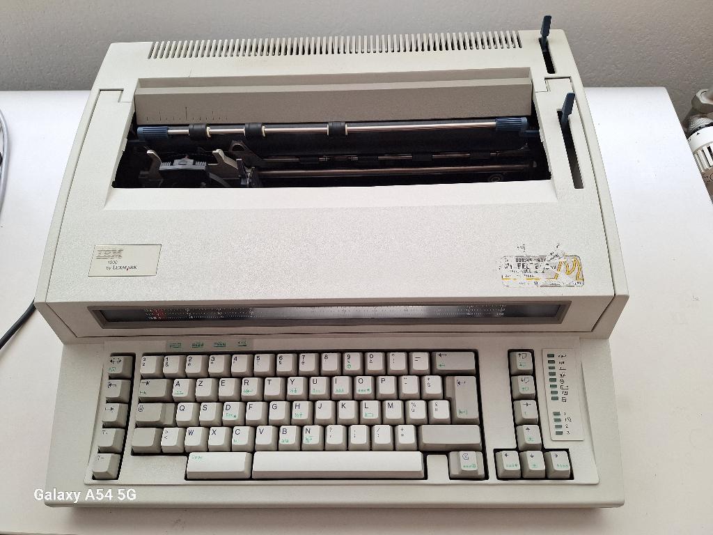 Schrijfmachine elektrisch IBM, Ophalen, Gebruikt