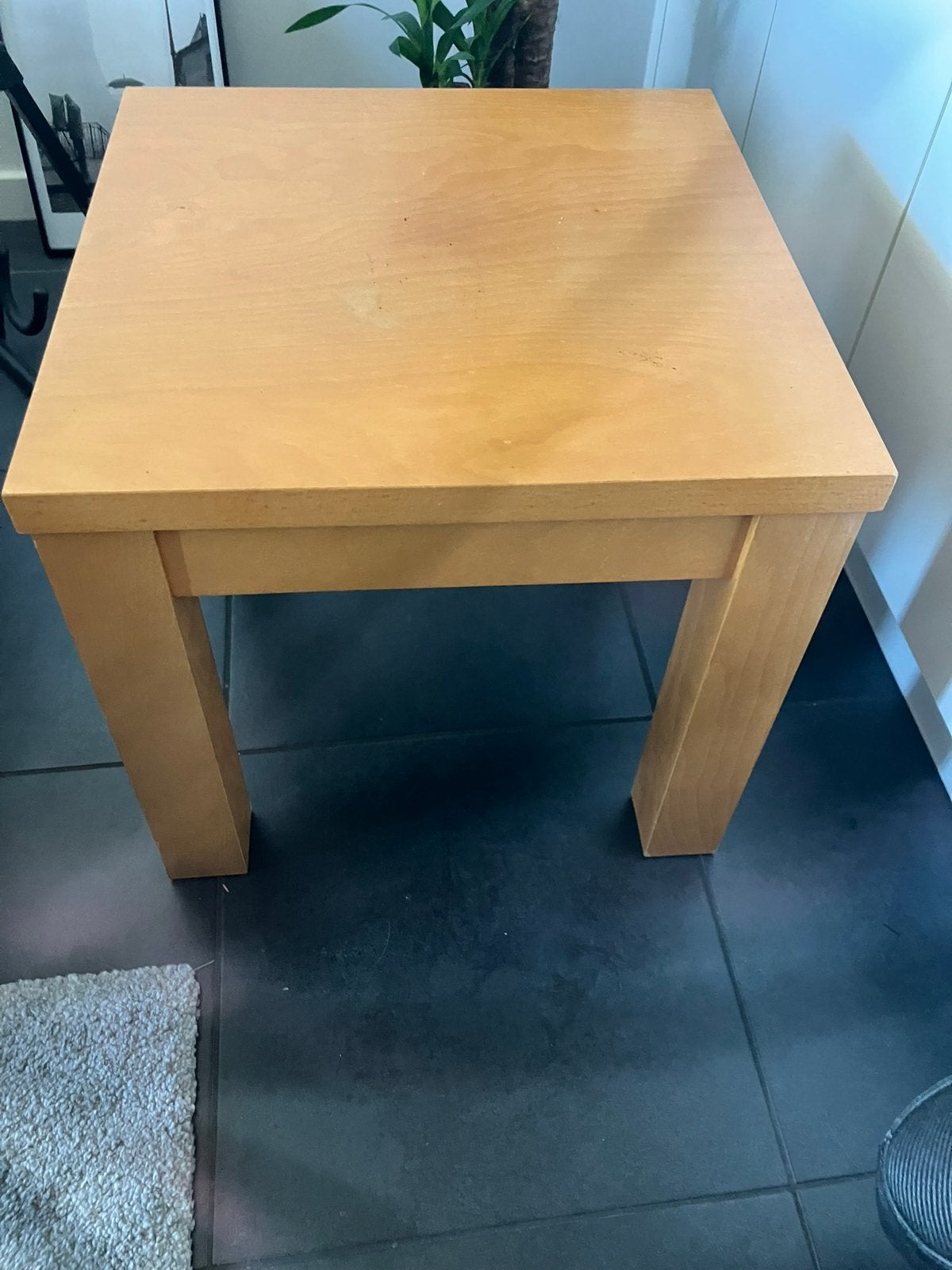 Petite table en bois massif, Enlèvement, Comme neuf, Bois