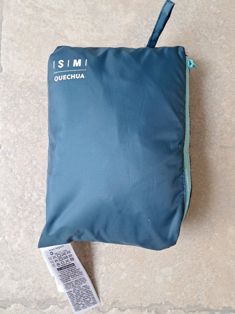Nieuwe decathlon kawe regenjas mt S/M, Caravans en Kamperen, Ophalen of Verzenden, Nieuw, Regenjas, Heren