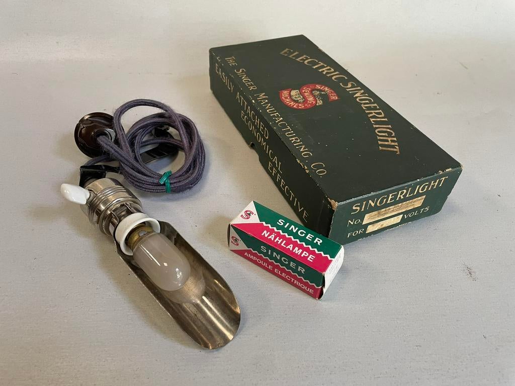 Electric Singer light vintage naaimachine, Antiek en Kunst, Ophalen of Verzenden